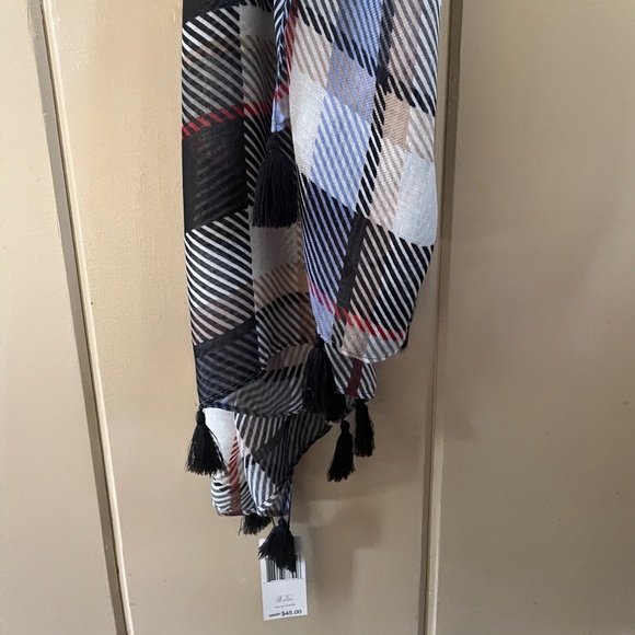 perfectly plaid vera bradley soft fringe scarf - Picture 3 of 7